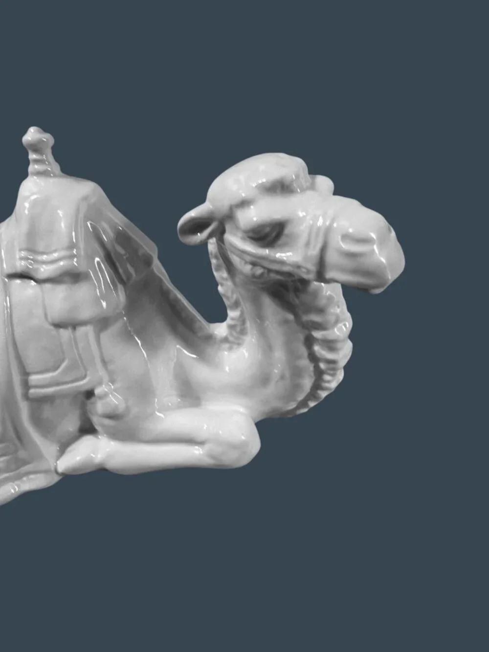 Vintage White Goebel Hummel Sitting Nativity Camel 9